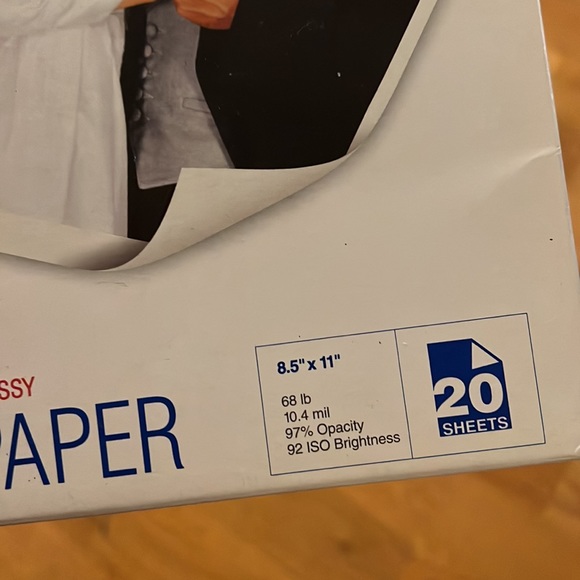 Epson photo paper 20 sheets NIB - Picture 2 of 4